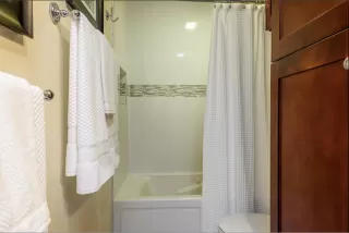 Photo #5: ML82017538 Listing