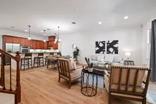 Photo #4: ML82017692 Listing