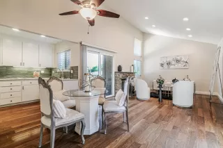 Photo #6: ML82017708 Listing