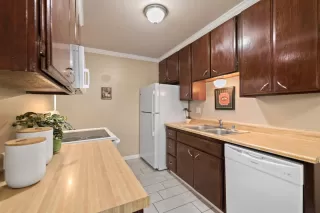 Photo #4: ML82017732 Listing 