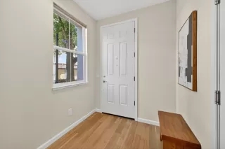 Photo #4: ML82017733 Listing 