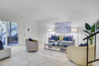 Photo #4: ML82017906 Listing 