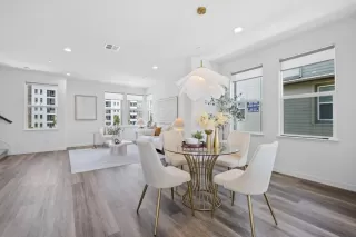 Photo #5: ML82017958 Listing 