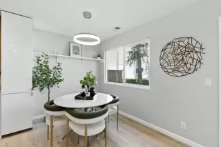 Photo #6: ML82017986 Listing 