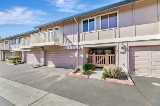 Photo #4: ML82018030 Listing 