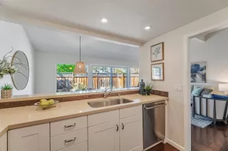 Photo #6: ML82018030 Listing 