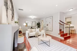 Photo #2: ML82018037 Listing 