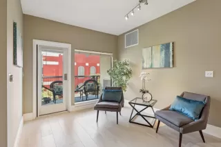 Photo #4: ML82018111 Listing 