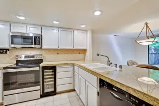 Photo #5: ML82018114 Listing 