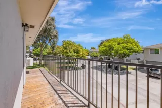 Photo #5: ML82018140 Listing