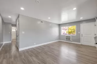 Photo #6: ML82018140 Listing