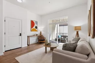 Photo #3: ML82018147 Listing 