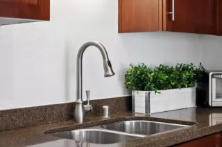 Photo #6: ML82018147 Listing 