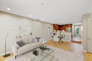 Photo #2: ML82018151 Listing 