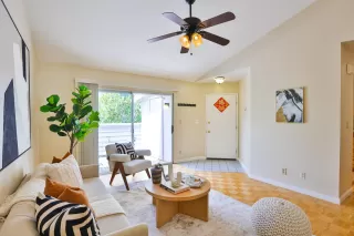 Photo #3: ML82018187 Listing 