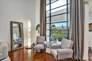 Photo #5: ML82018203 Listing 