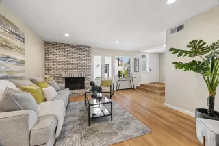 Photo #3: ML82018235 Listing 