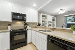 Photo #6: ML82018281 Listing