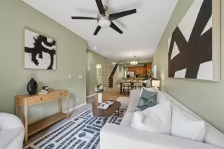 Photo #3: ML82018287 Listing 