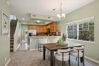 Photo #4: ML82018287 Listing 