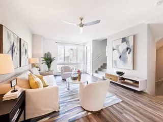 Photo #1: ML82018290 Listing 