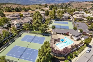 Photo #4: ML82018359 Listing 