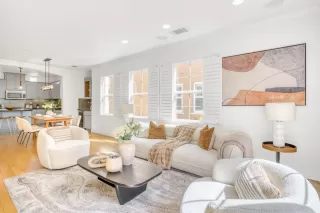 Photo #3: ML82018366 Listing 