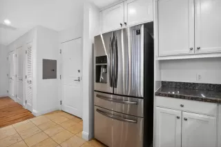 Photo #5: ML82018389 Listing 