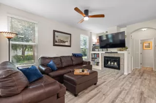 Photo #4: ML82018405 Listing