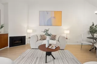 Photo #3: ML82018477 Listing