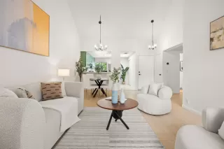 Photo #5: ML82018477 Listing