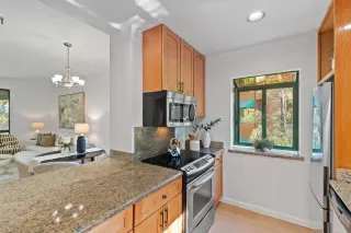 Photo #6: ML82018481 Listing 