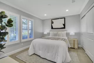 Photo #5: ML82018557 Listing 