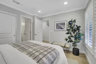 Photo #6: ML82018557 Listing 