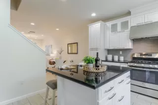 Photo #1: ML82018566 Listing 