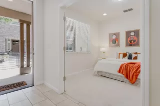 Photo #4: ML82018566 Listing 