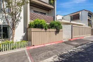 Photo #6: ML82018626 Listing