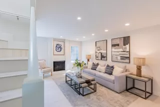 Photo #4: ML82018631 Listing