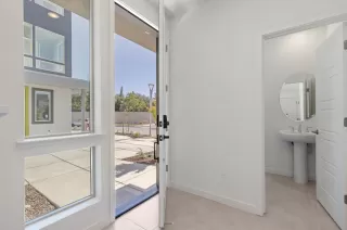 Photo #5: ML82018683 Listing