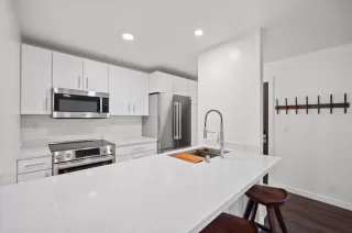 Photo #6: ML82018782 Listing 