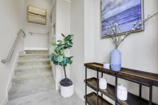 Photo #4: ML82018797 Listing 