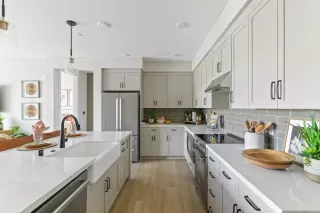 Photo #2: ML82018827 Listing 