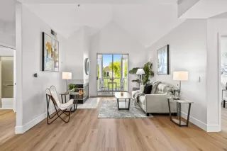 Photo #1: ML82018897 Listing 