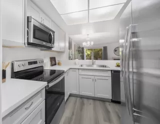 Photo #4: ML82018952 Listing 