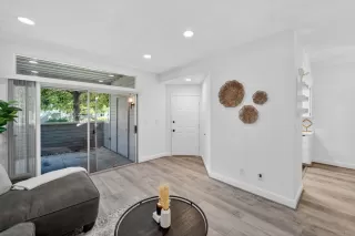 Photo #4: ML82018955 Listing 