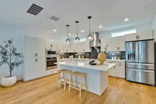 Photo #6: ML82018981 Listing