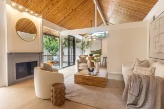 Photo #2: ML82019001 Listing