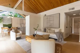 Photo #3: ML82019001 Listing