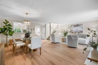 Photo #4: ML82019021 Listing 