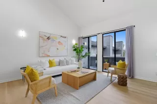 Photo #4: ML82019032 Listing 